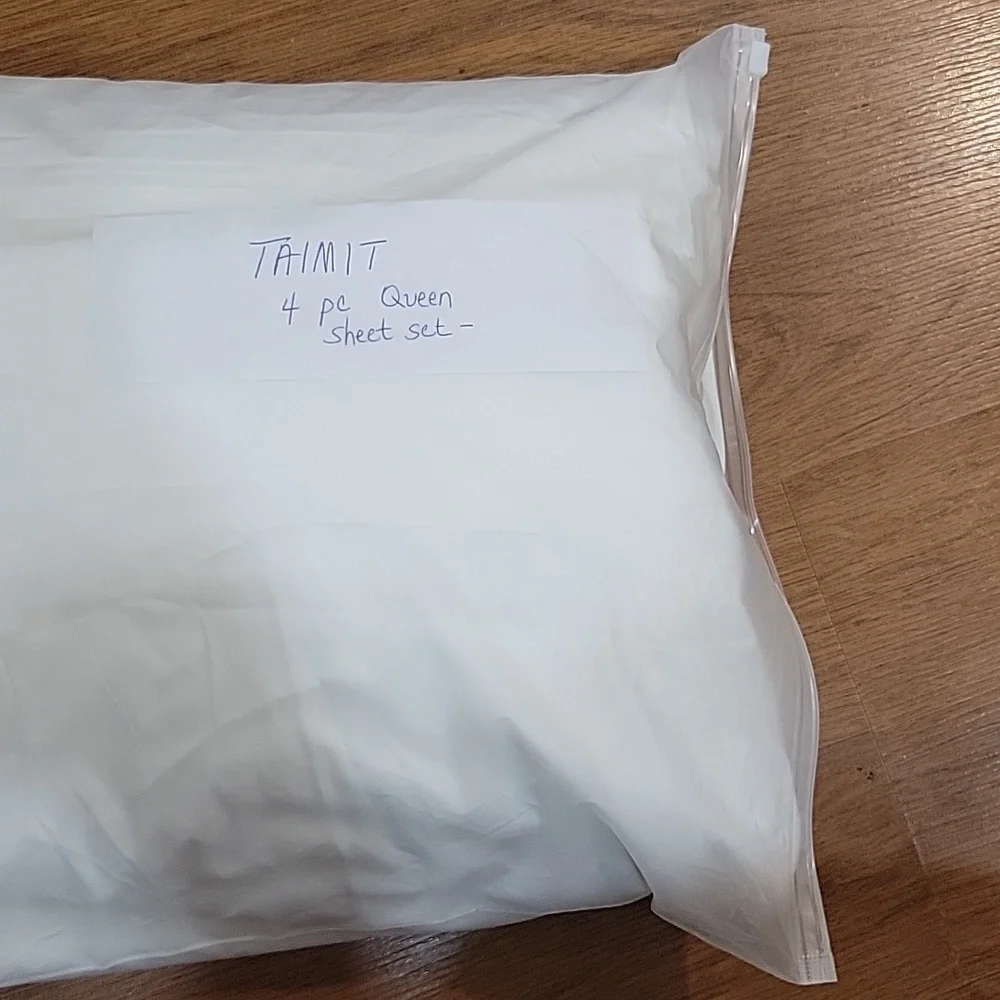 TAIMIT white Queen size 4 piece sheet set soft 100% polyester New without tags